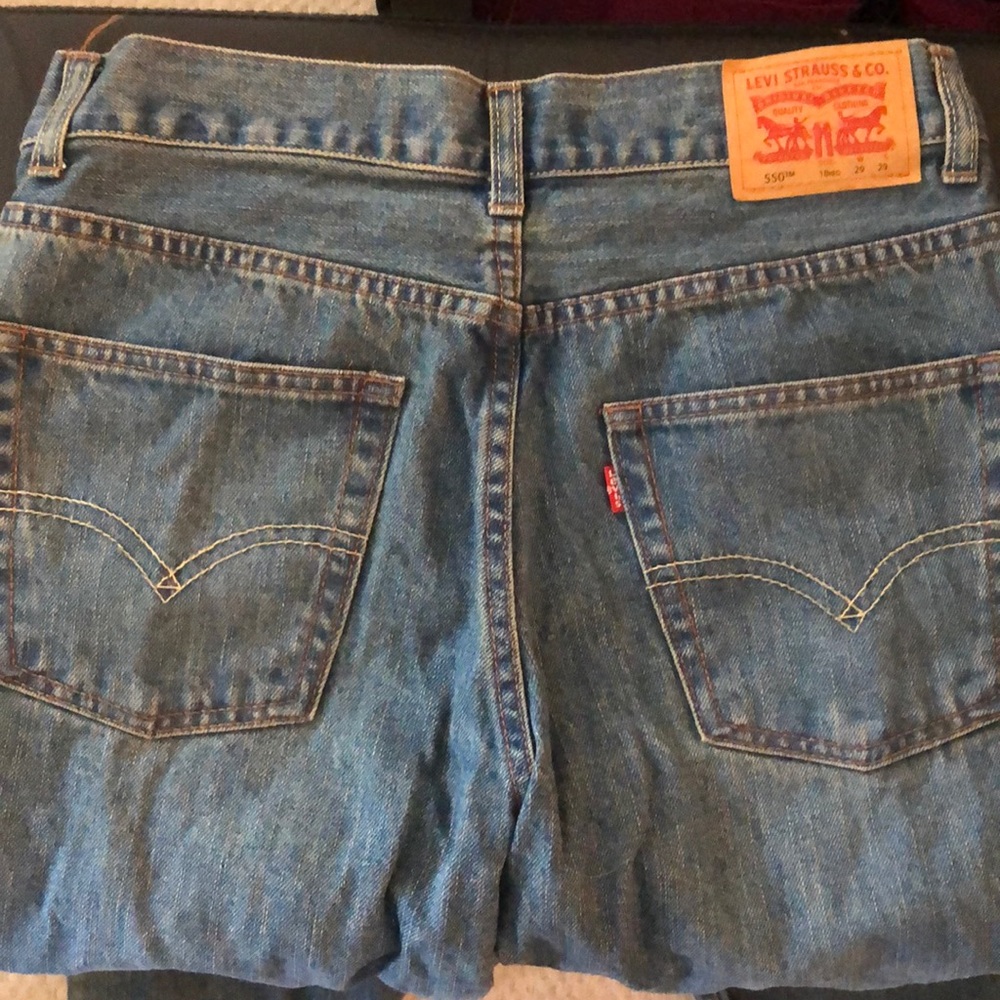 Levi’s 550 relaxed jeans 29x29 (size 18 boy’s)
